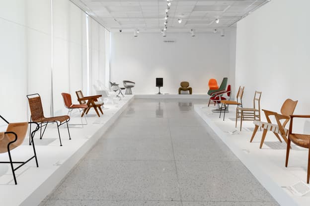 Modern Chair Exhibition display